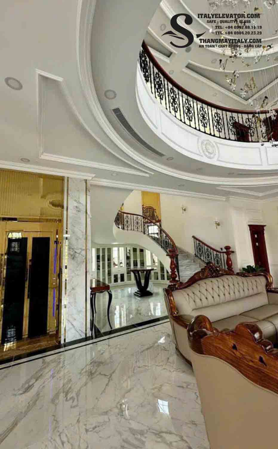 Cabin thang máy: Không gian di chuyển ấn tượng và an toàn.