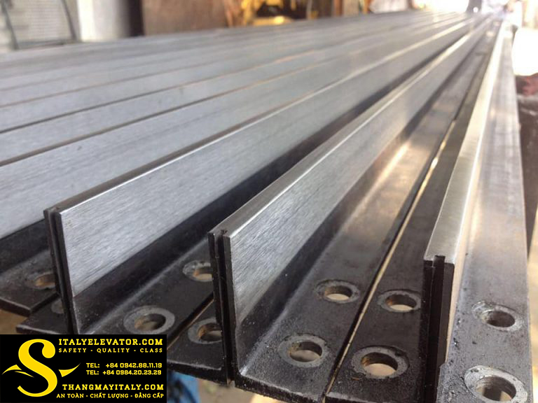 RAY DẪN HƯỚNG CABIN THANG MÁY MONTEFERRO ITALY RTM-T82-5m/1RAY+BASS;