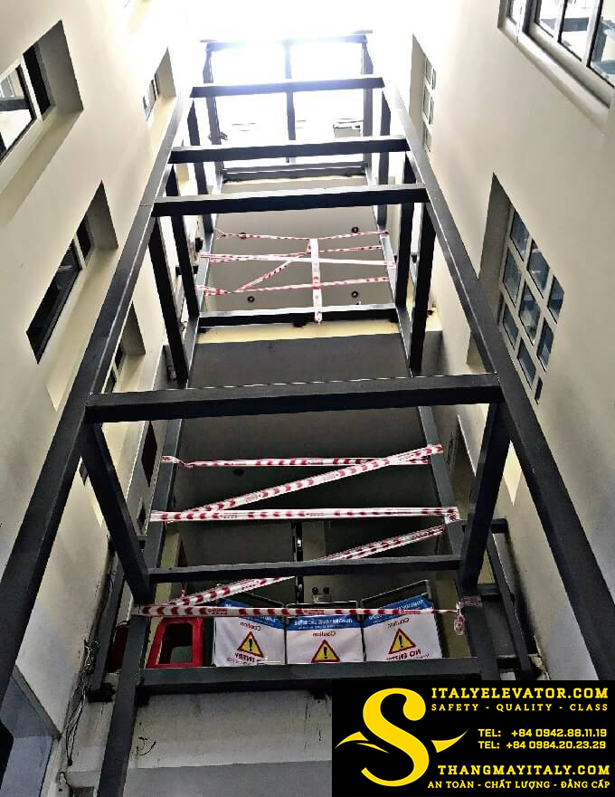 KHUNG THÉP THANG MÁY